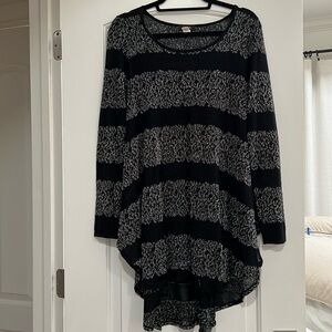 Kerisma long tunic. Size M/L